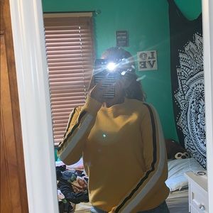 Yellow Hollister Sweatshirt
